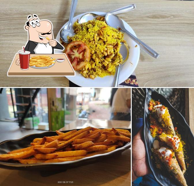 Order fries at Ambat God Bhel,Chat & More