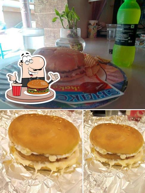 Order a burger at Shakerrz