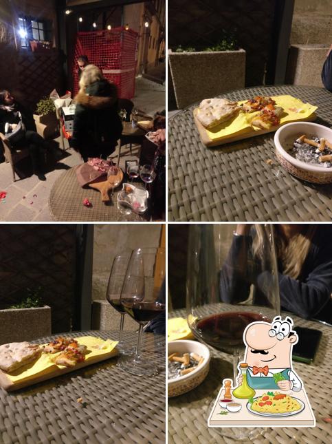 Dai un’occhiata alla foto che raffigura la cibo e bevanda di Cafè Minù