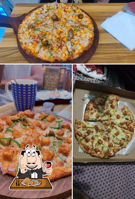 Pick pizza at Boston Bites