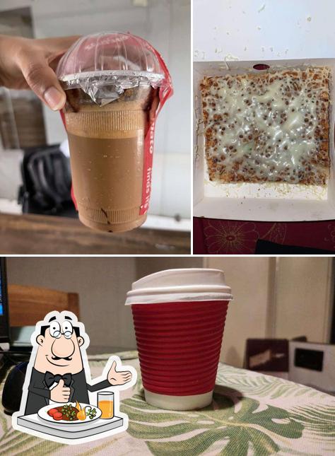 The image of food and interior at COFFEE ByUs