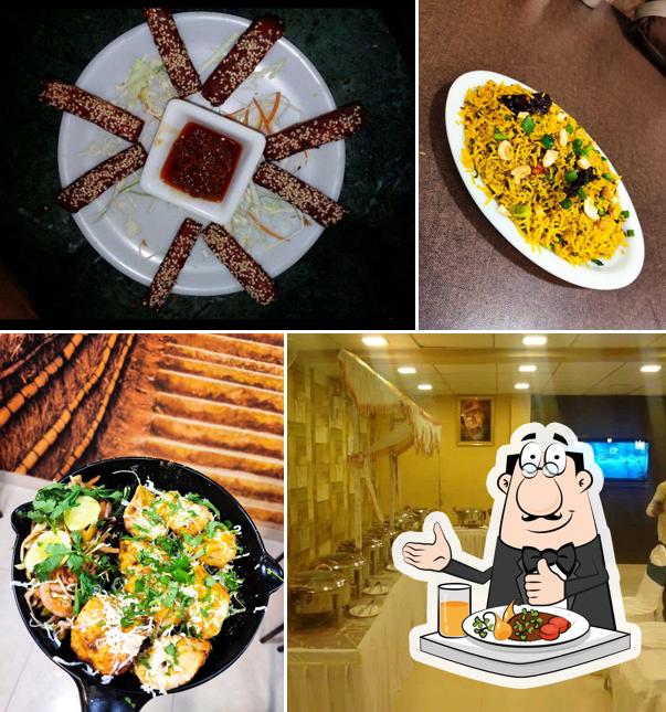 Food at Roti N Fast Food Family Restaurant