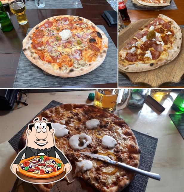 Scegli una pizza a Gostilna Stara Kašča