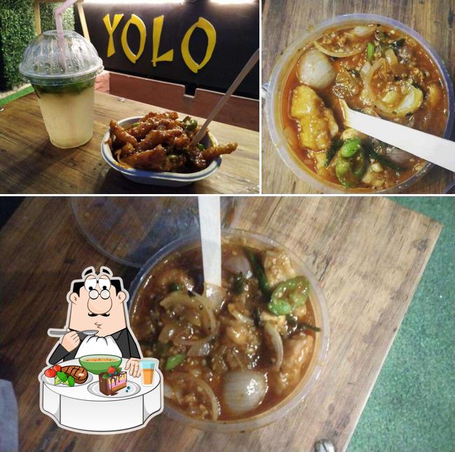 Hot and sour soup at Yolo China