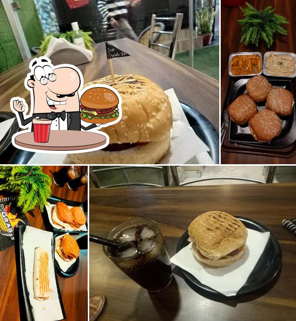 Order a burger at Just Grab It