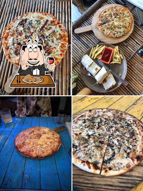 At Cafe NoMads Orchha, you can taste pizza