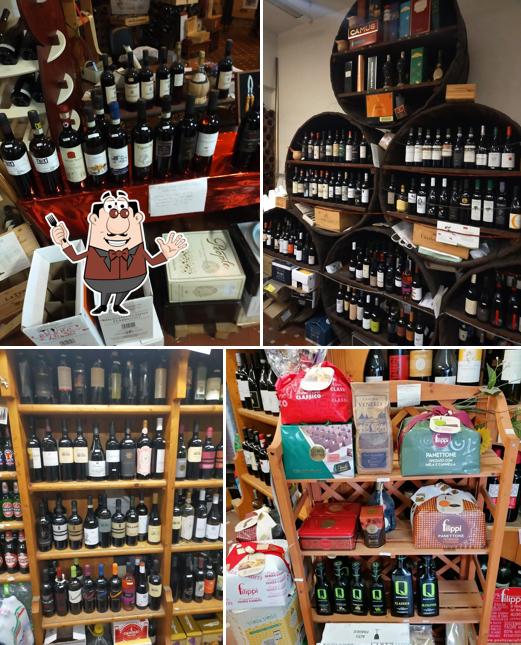 La foto della cibo e interni di Enoteca Scacciapensieri