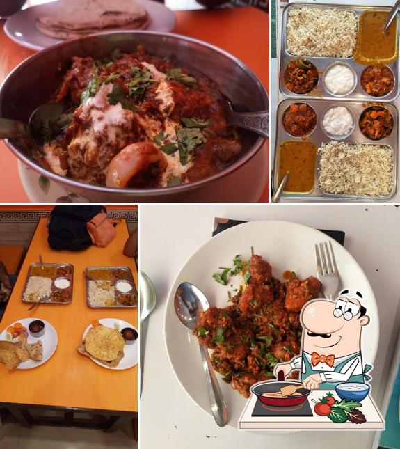 Chicken curry at Gautam lassi corner & RESTAURANT