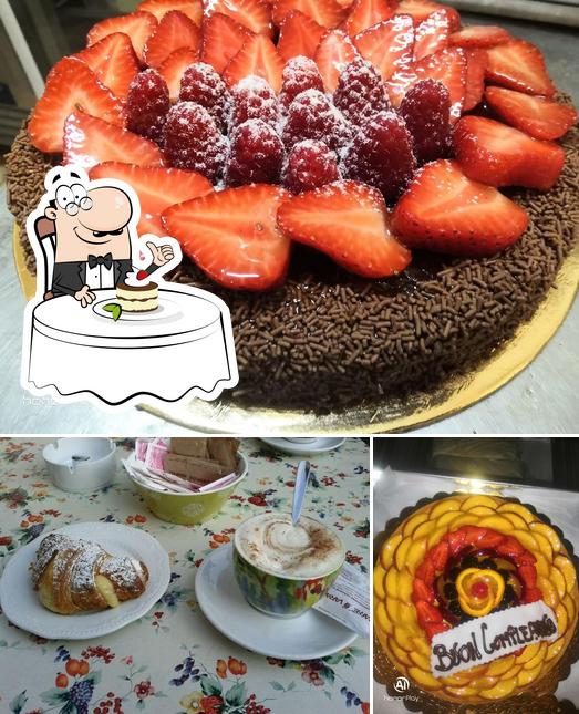 Pasticceria Al Santuario propone un'ampia selezione di dessert