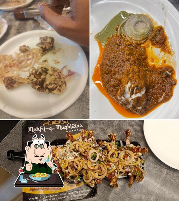 Food at Mehfil-E-Mughliaaz