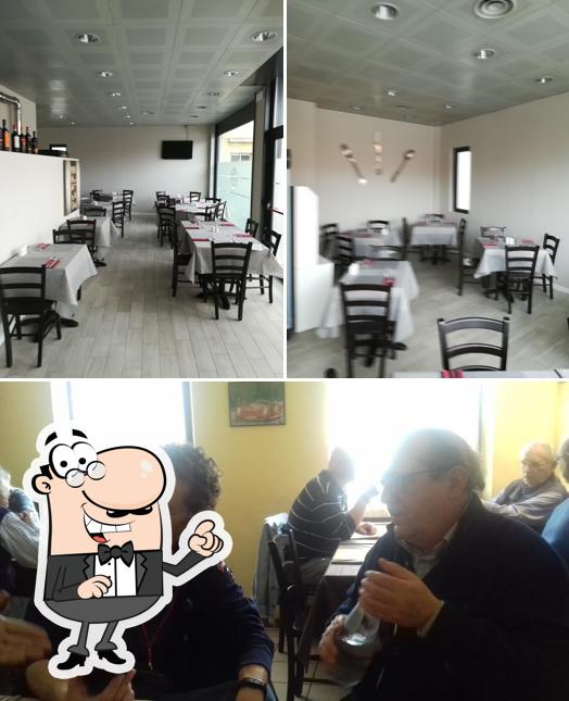 Siediti a un tavolo di Osteria Crila