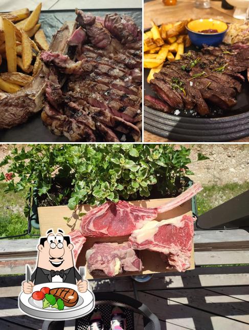Bistecca al Ristorante Lago Pianozes di alberti massimo