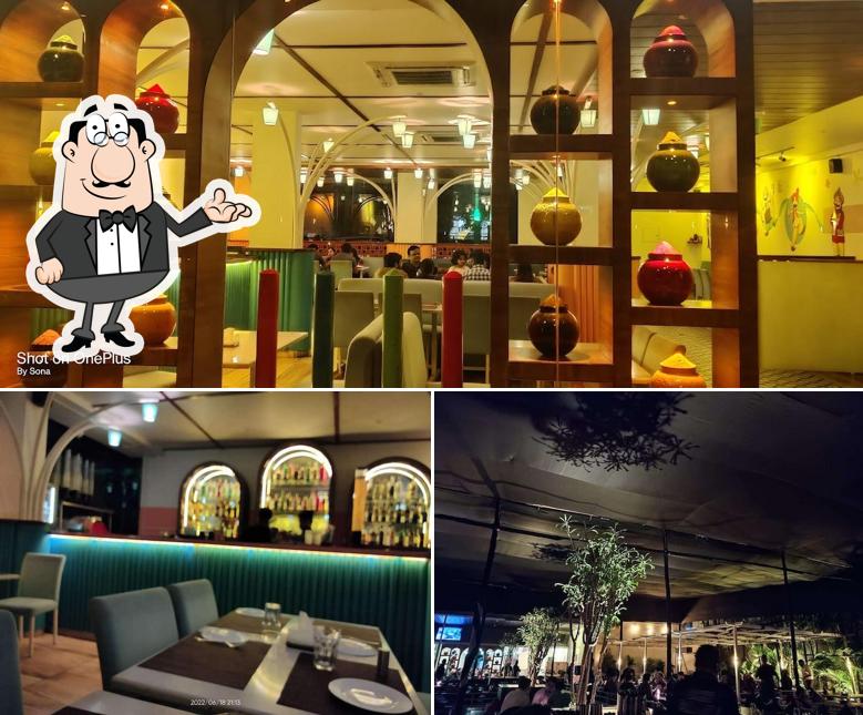 The interior of SUKHI DA DHABA