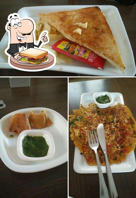 Grilled cheese sandwich at National Museum Cafeteria