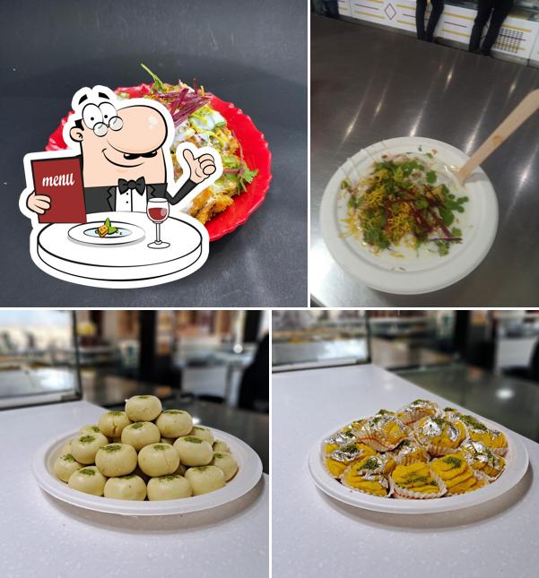Food at New Arora Sweets and Namkeen