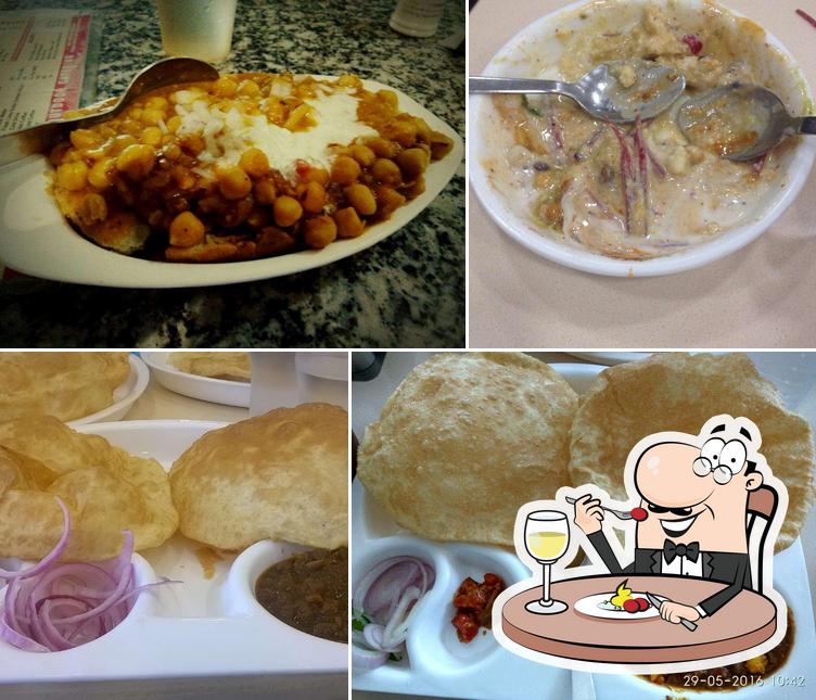 Food at Nathu's Sweets