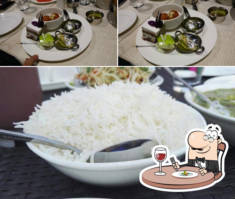 Meals at Patio Terrasse - Golden Tulip