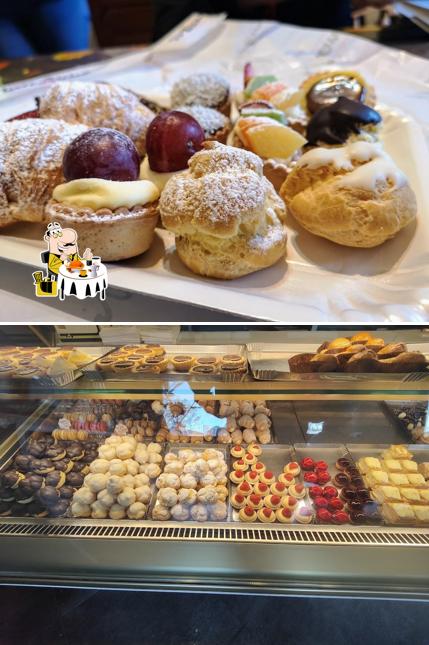 Cibo al Pasticceria Marconcini Di Marconcini Isacco & C. Snc
