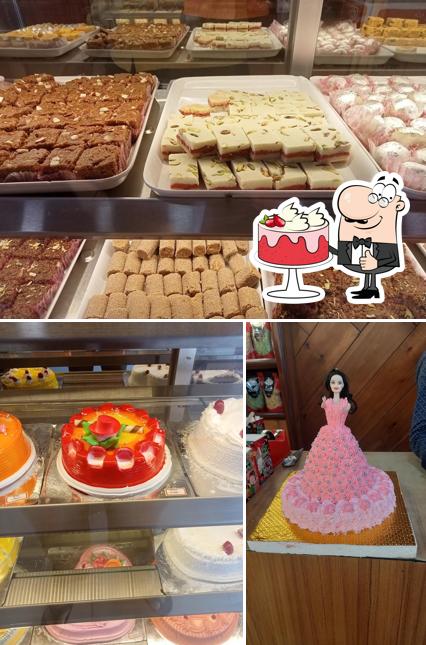 Red velvet cake at Milan Mithai - Since 1953