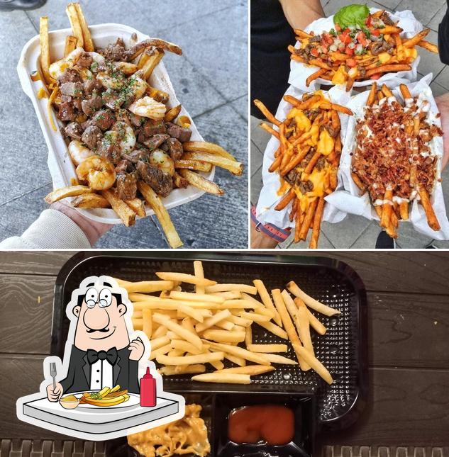 Taste chips at Mr. Fries wardha