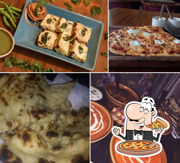 Pick pizza at Nosh HKV
