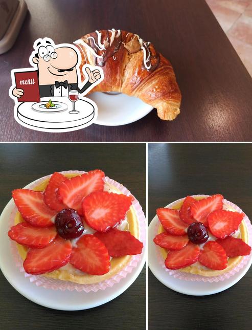 Cibo al Pasticceria Caffetteria Sant'Elena Di Giovanni Pitzalis & C. S.A.S