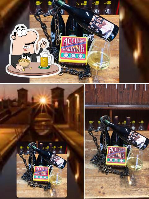 Puoi prenderti un rinfrescante bicchiere di birra chiara o scura
