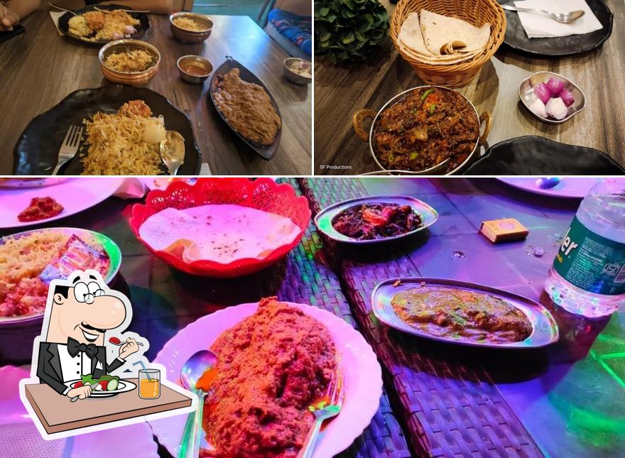 Food at Yaron Ka Dhaba