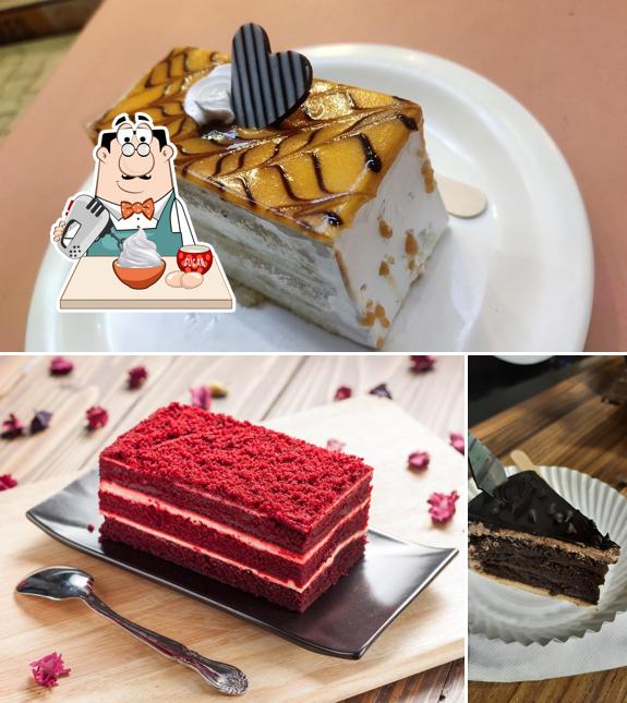 iCake Yelahanka serves a selection of desserts