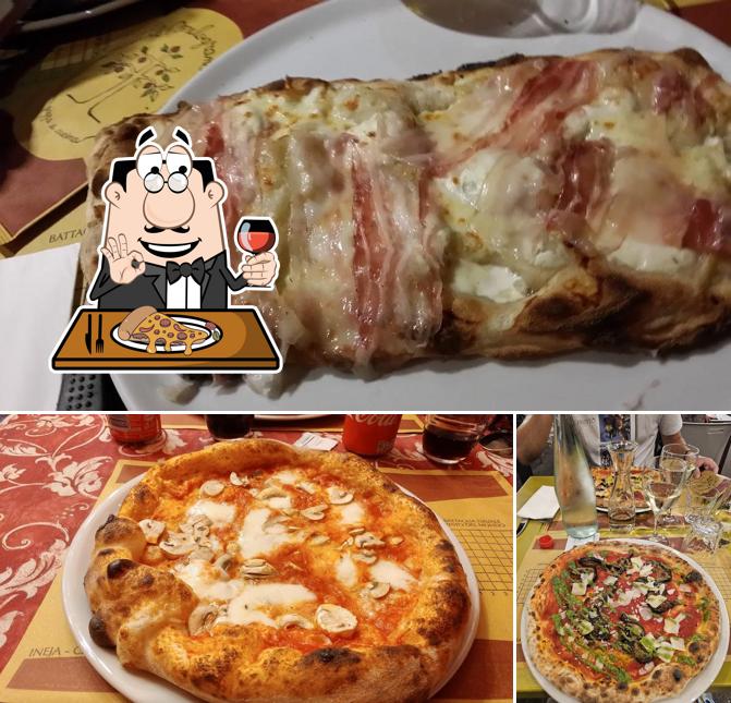 Scegli tra le svariate varianti di pizza