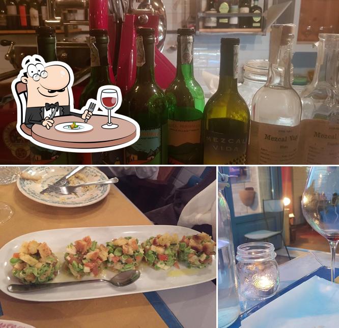 Questa è la immagine che mostra la cibo e bevanda di cantina antisociale