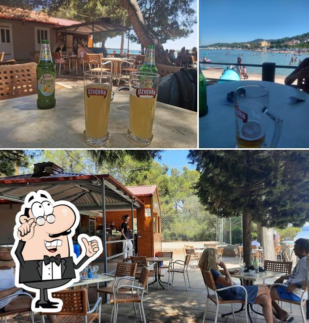 Gli interni di BOR beach bar