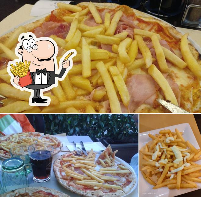 Ordina un piatto di patatine a Dai Fradei
