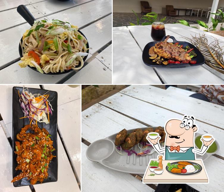 Food at Dreamcatcher Glamping Resort / Pawana
