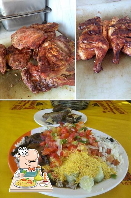 Esta é a ilustração ilustrando comida e mesa de jantar no Frango Assado Do Saul