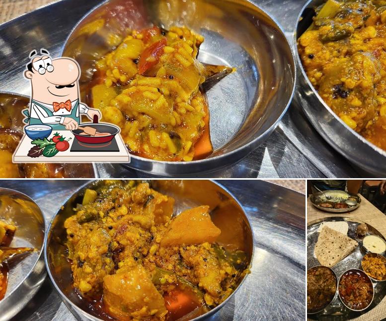 Chicken curry at Krishna Dining Hall