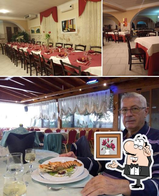 Siediti a un tavolo di Villa delle Murge