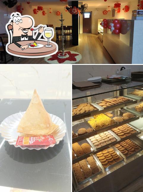 The picture of Velan Kaappi’s food and interior