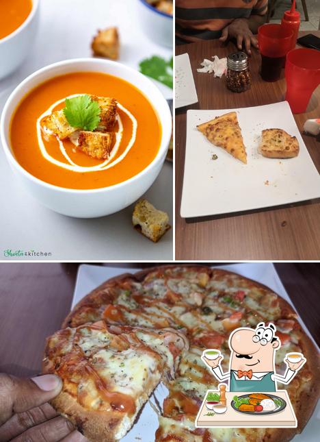 Food at Sam's Pizza Sanand Best family Restaurant in Sanand Best Fast food & Cafe Restro Best Pizza & Coffee Cafe in Sanand