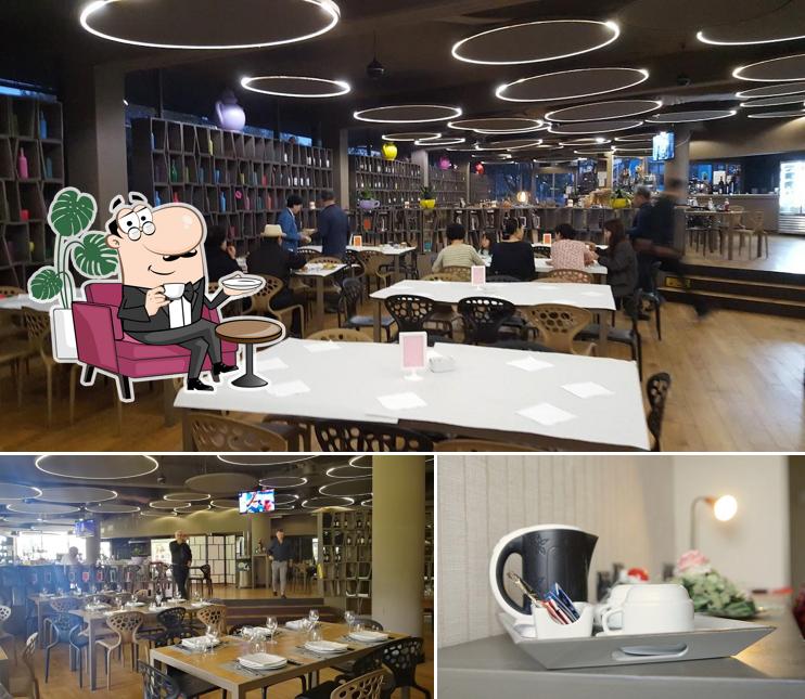 Dai un'occhiata agli interni di The Gate Hotel