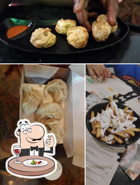 Food at Momomia