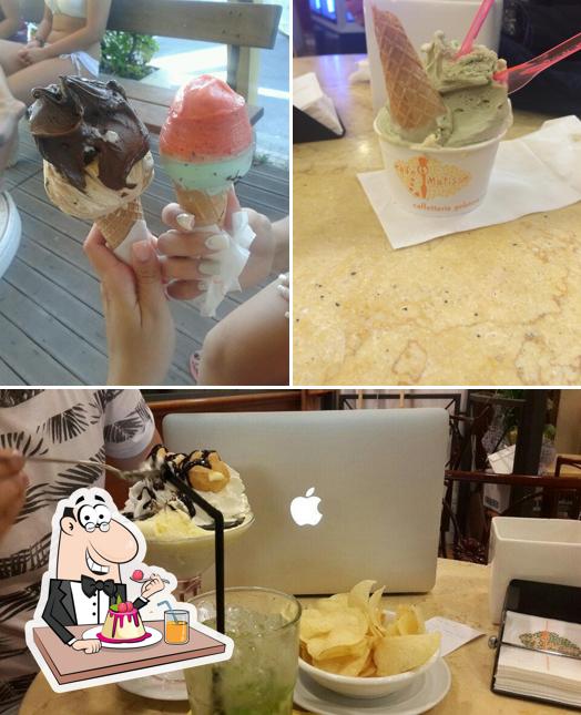 Gelateria Creperie Cafe' Matisse serve un'ampia gamma di dessert