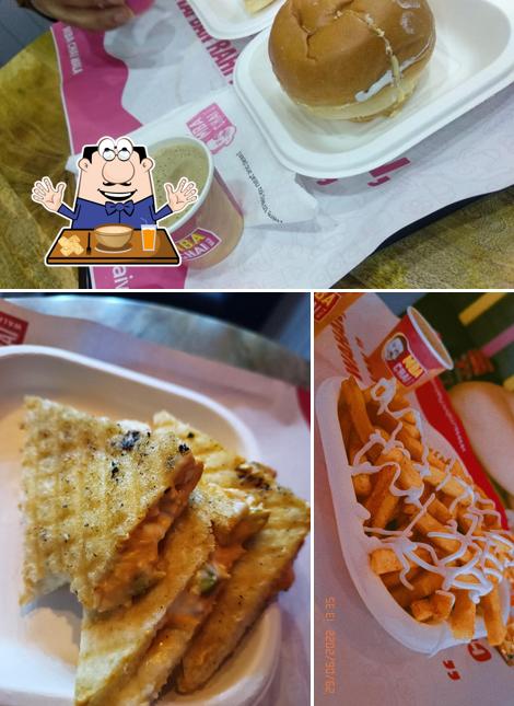 Food at Mba Chai Wala