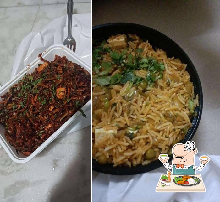 Food at Kaka Ni Bhajipav & Fast-food