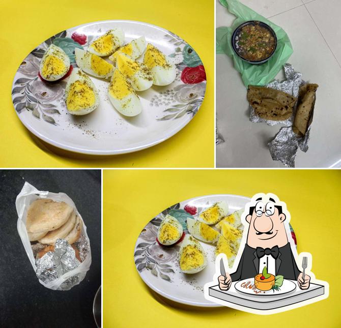 Food at Lucky Omlet Centre