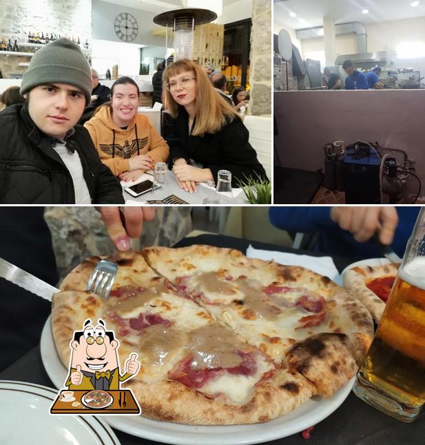A Pizzeria Bellini, puoi prenderti una bella pizza