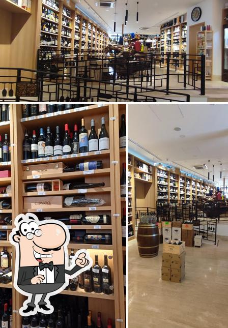 Siediti a un tavolo di Enoteca Rocchi Salaria