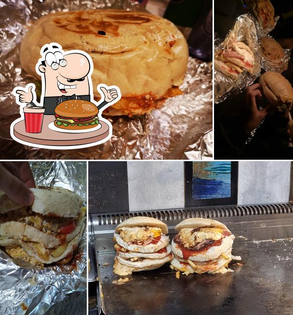 Four Refral propone un'ampia selezione di opzioni per gli amanti dell'hamburger