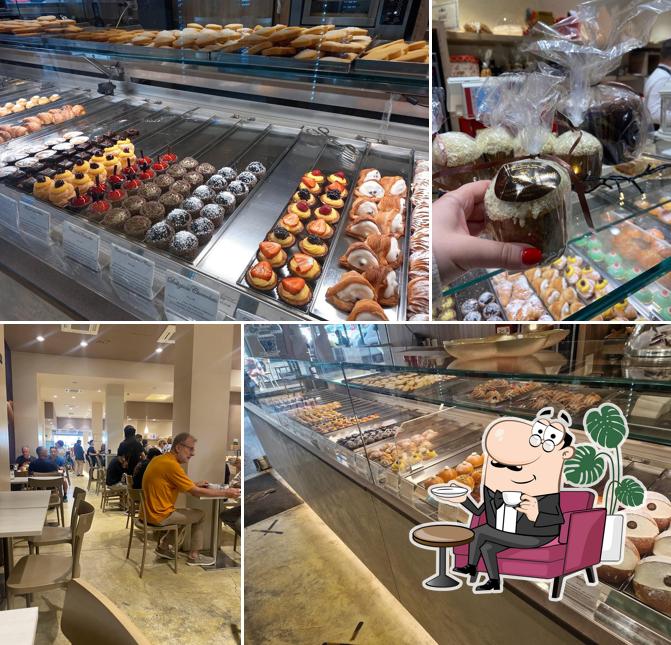 Siediti a un tavolo di La Borbonica