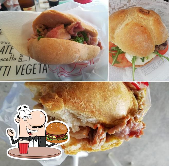 Ordina un hamburger a La Tripperia